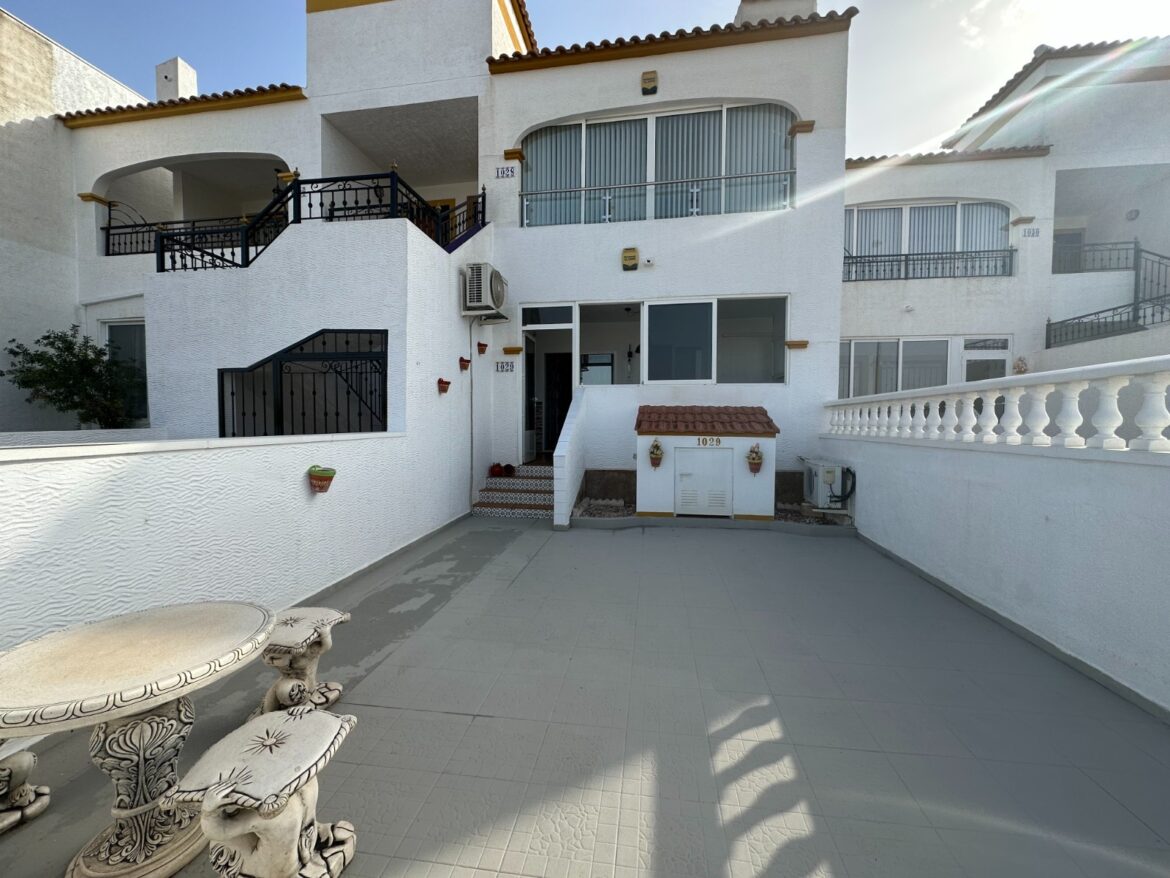 Apartment – Alicante, Orihuela – sale 85000 EUR