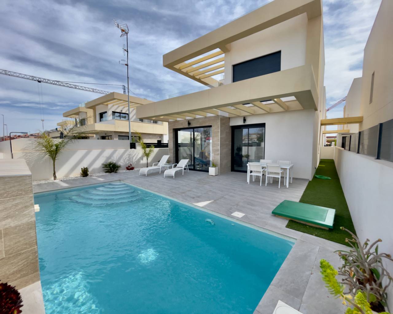 Villa – Alicante, Los Montesinos – sale 356900 EUR