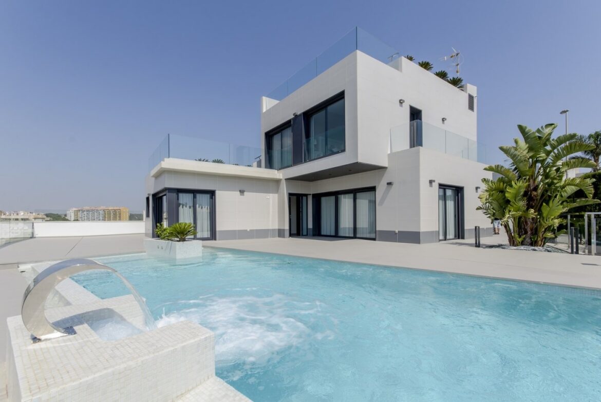 Villa – Alicante, Orihuela Costa – Area 193 m²