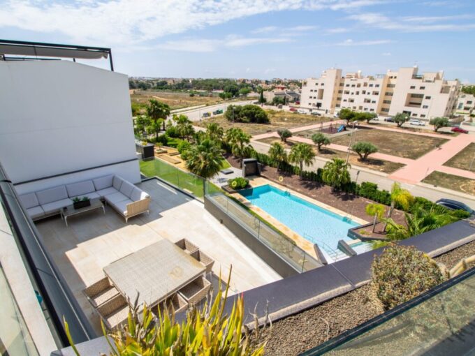 Apartment – Alicante, Orihuela Costa – Area 101 m²