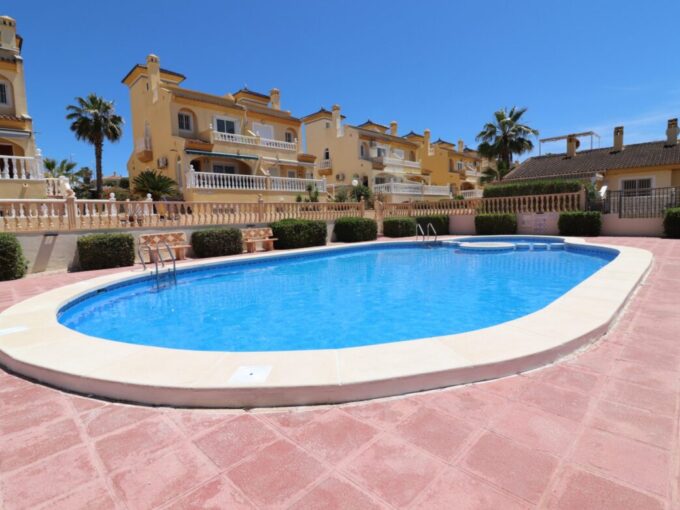 Semi Detached Villa – Alicante, Benimar – Area 90 m²