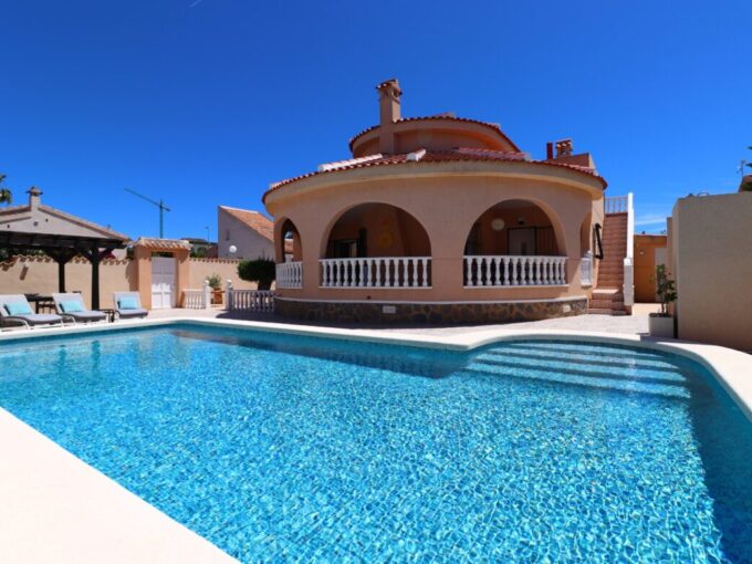 Detached Villa – Alicante, Benimar – Area 131 m²